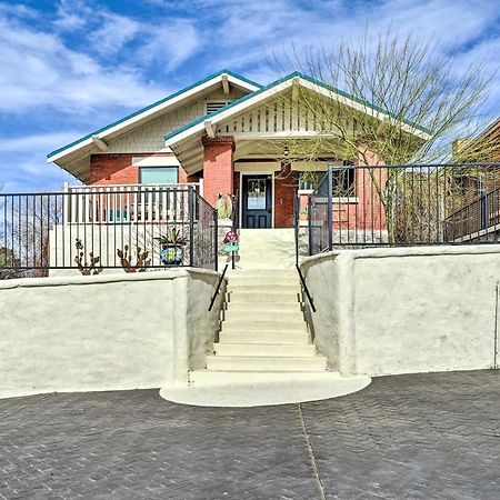 Colorful El Paso Home With Deck And Mtn Views! Exterior photo