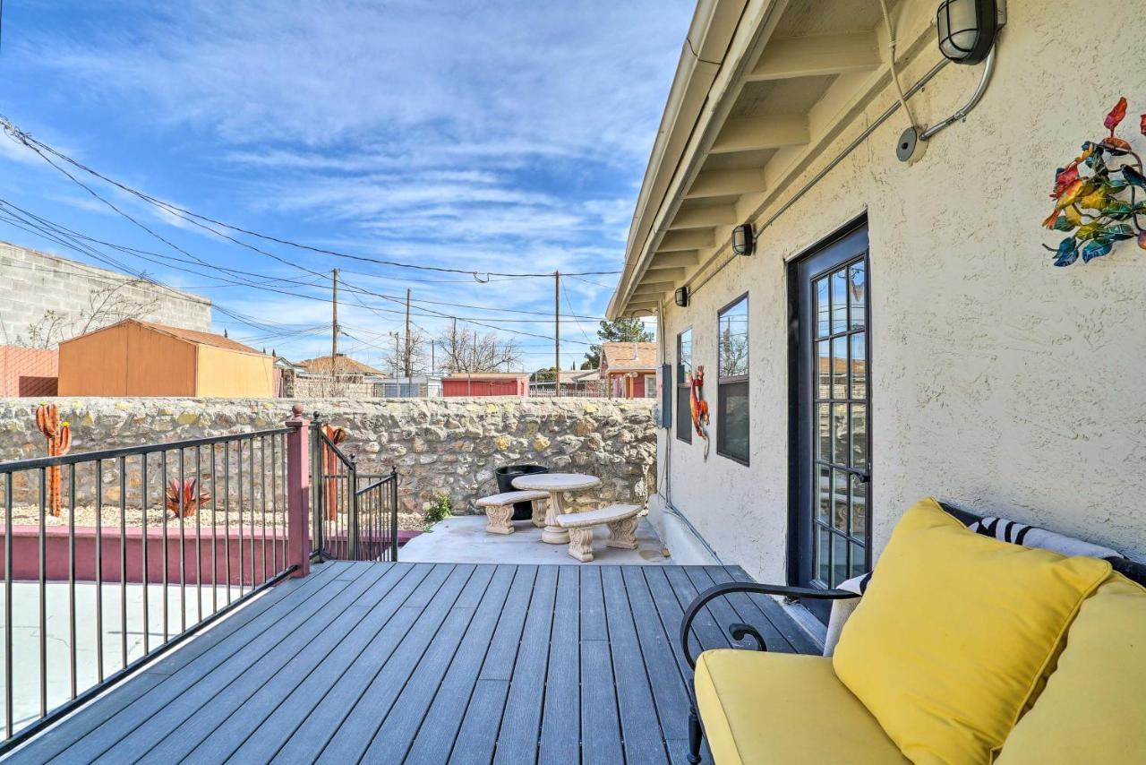 Colorful El Paso Home With Deck And Mtn Views! Exterior photo