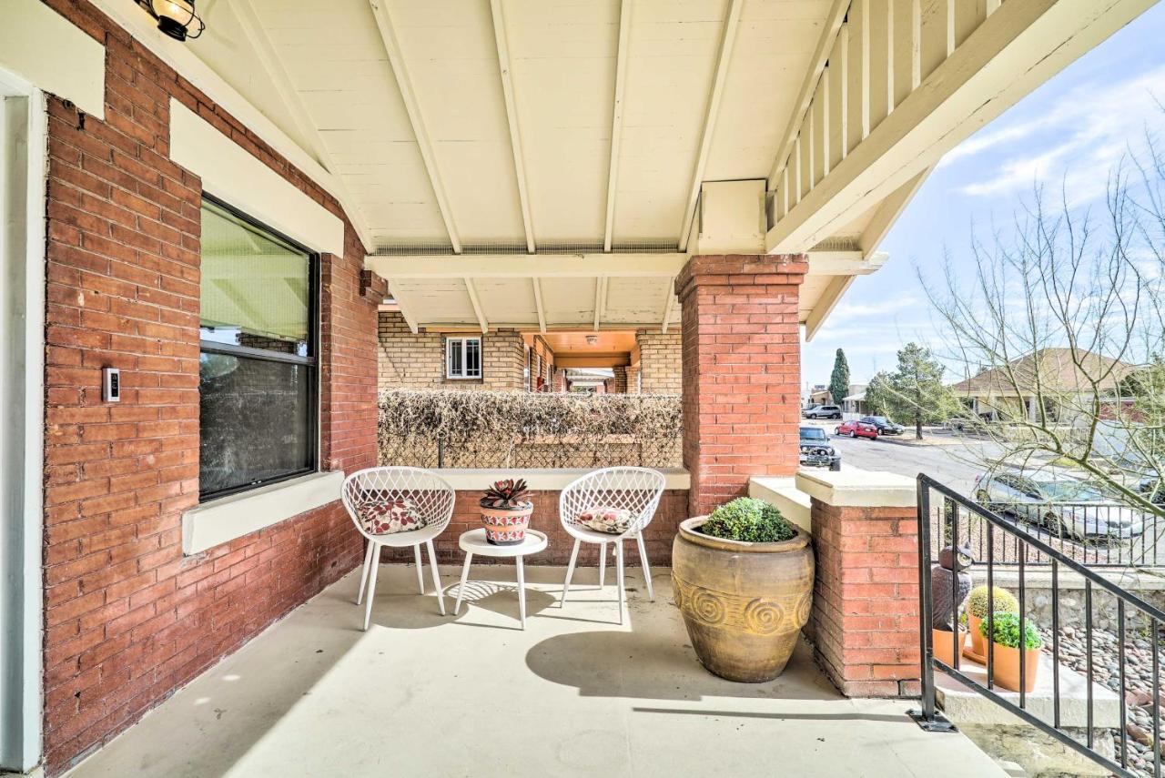 Colorful El Paso Home With Deck And Mtn Views! Exterior photo